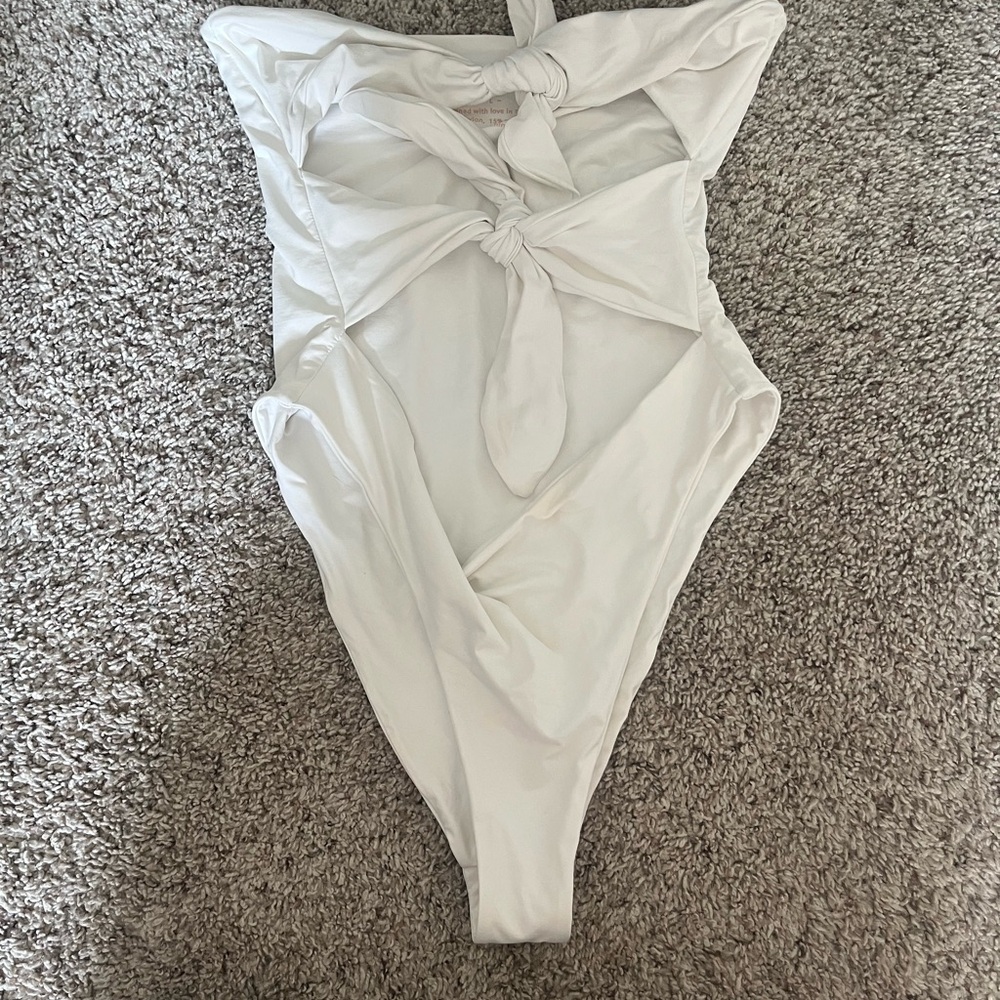 Dolce Leone Marilyn One Piece Ivory Large